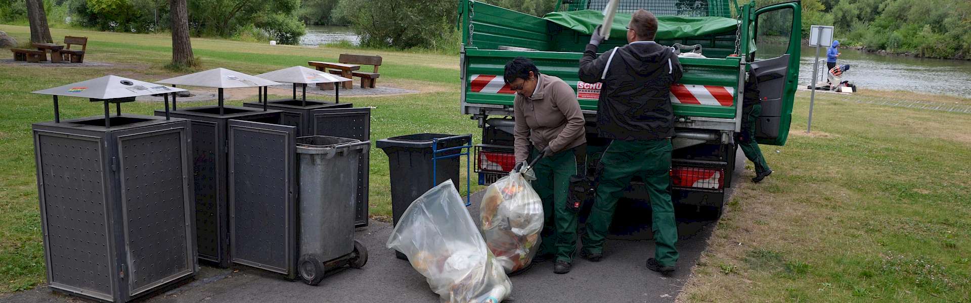 Papierkorbleerung Bauhof