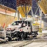 Wnterdienststreuer unter Salzsilo